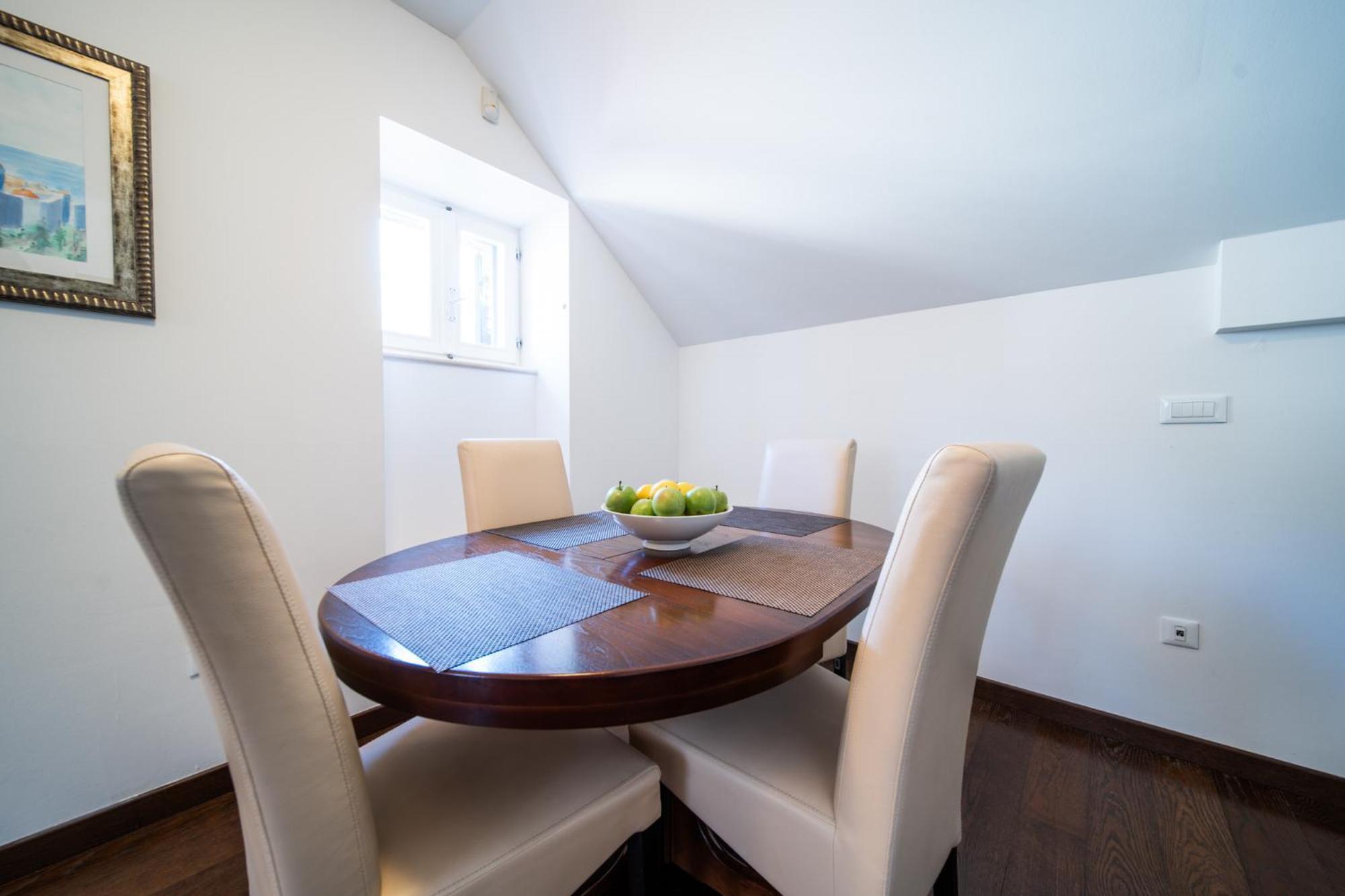 Apartment Celenga With Free Offsite Parking *
