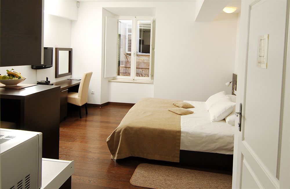 Celenga With Free Offsite Parking
